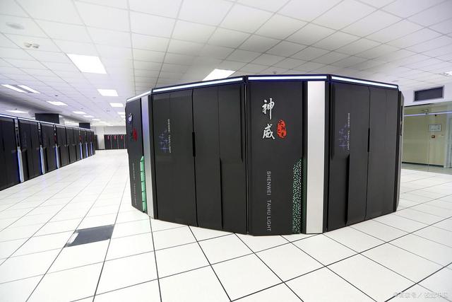 我國的超級計算機超越美國,在芯片方面會不會也被“卡脖子”?